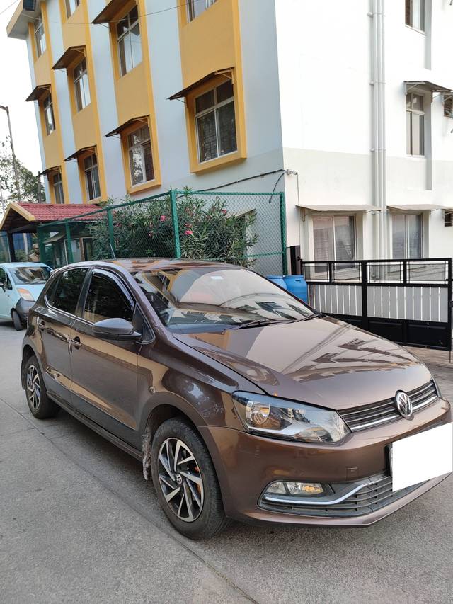 https://images10.gaadi.com/usedcar_image/4327774/original/processed_391cd3543960fd6efe17843be109b4a5.jpg?imwidth=6400