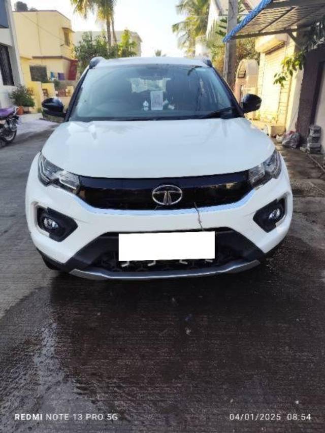 https://images10.gaadi.com/usedcar_image/4327844/original/processed_7ca13357-c588-4bb1-9785-8267ed679534.jpg?imwidth=6401