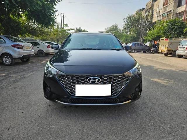 https://images10.gaadi.com/usedcar_image/4327911/original/processed_3c3ff516-e9f2-49a3-9859-0965f34f79e4.jpg?imwidth=6400