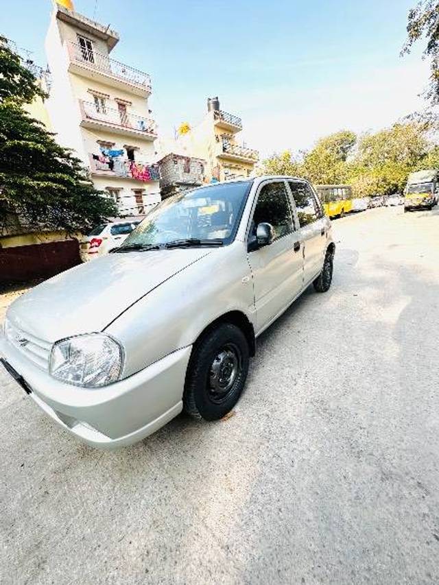 https://images10.gaadi.com/usedcar_image/4328035/original/b9b81795c6d8effb69af0b387d7bb7a0.jpg?imwidth=6402