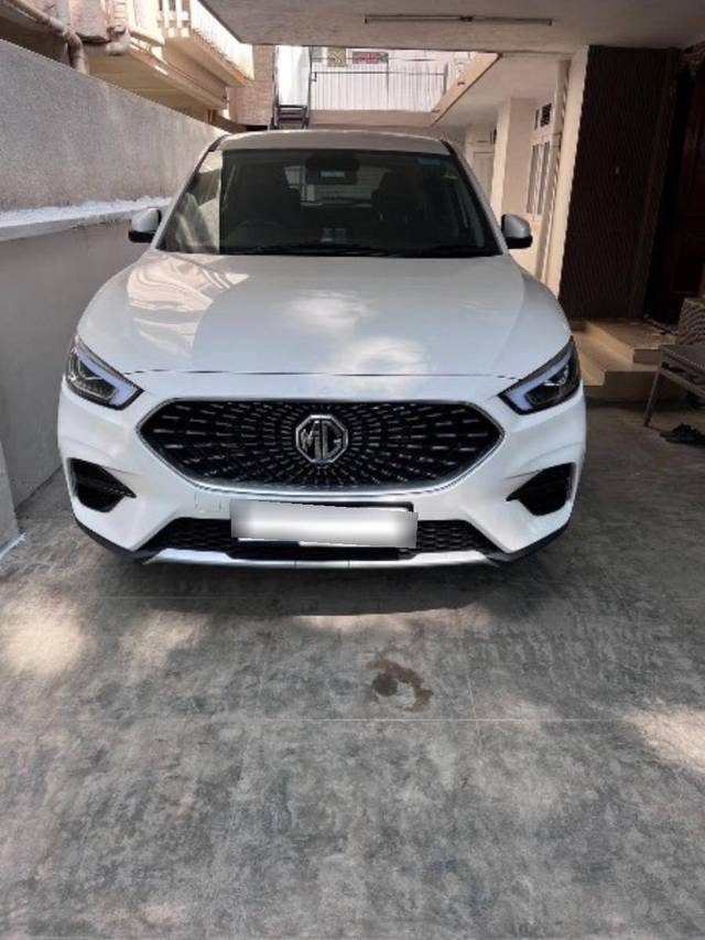 https://images10.gaadi.com/usedcar_image/4328046/original/148b2e21eb0526d7faf6cf57650064b3.jpeg?imwidth=6400