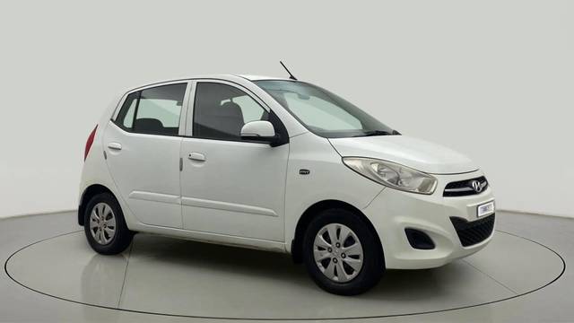 https://images10.gaadi.com/usedcar_image/4328056/original/5d482ed7492c788662293c6c63de9e82.jpg?imwidth=6400