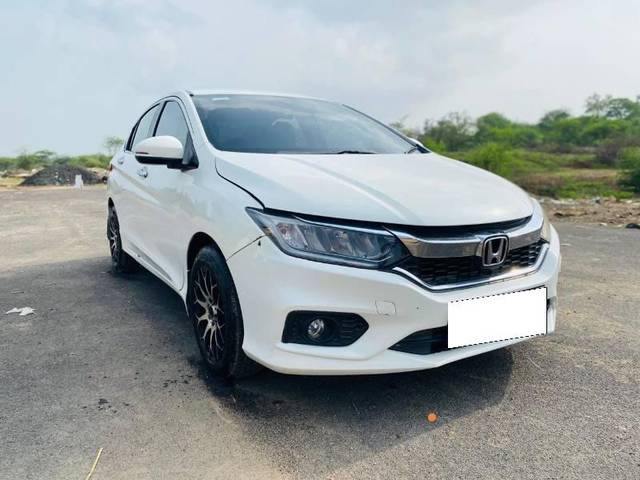 https://images10.gaadi.com/usedcar_image/4328069/original/processed_14930f03-3adb-4ba0-8f06-e8cc0d20add7.jpg?imwidth=6400