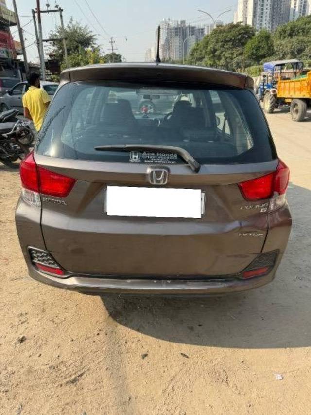 https://images10.gaadi.com/usedcar_image/4328133/original/processed_73c515fd-b9e6-4ac0-90f1-8d95963ea9dc.jpeg?imwidth=6401