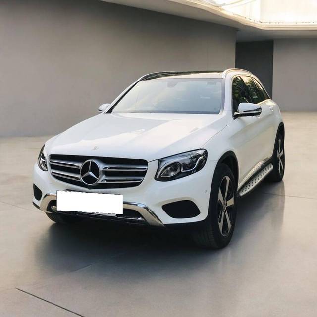 https://images10.gaadi.com/usedcar_image/4328159/original/processed_cbd64aef6dd9a2c5616c93470578f9de.jpg?imwidth=6402