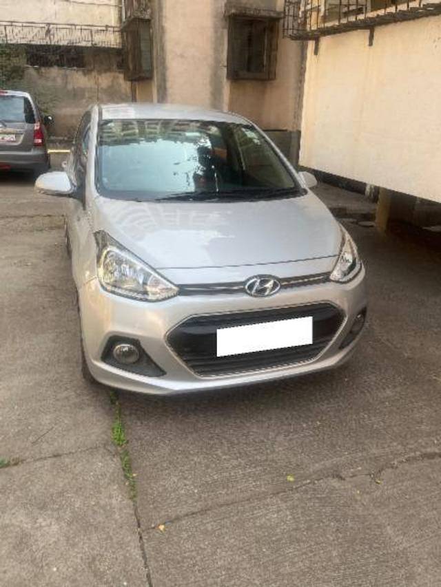 https://images10.gaadi.com/usedcar_image/4328163/original/e0b489cd92b317df3d4d39701af2d033.jpg?imwidth=6400