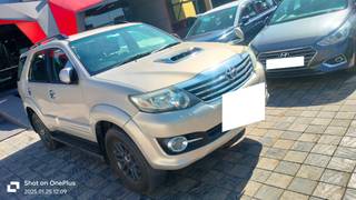 Toyota Fortuner 2011-2016 Toyota Fortuner 4x4 AT