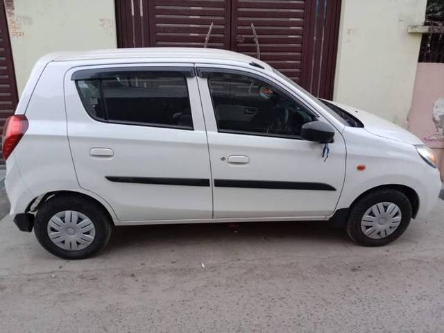 https://images10.gaadi.com/usedcar_image/4328482/original/processed_b891deb1-a1c8-49b3-b06e-e6d5a1f37d29.jpg?imwidth=6401