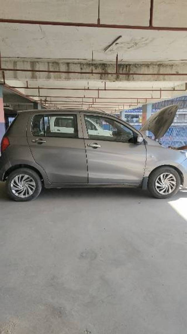 https://images10.gaadi.com/usedcar_image/4328518/original/a324107a695d75bcfb03fc68a8ee9dc9.jpg?imwidth=6401