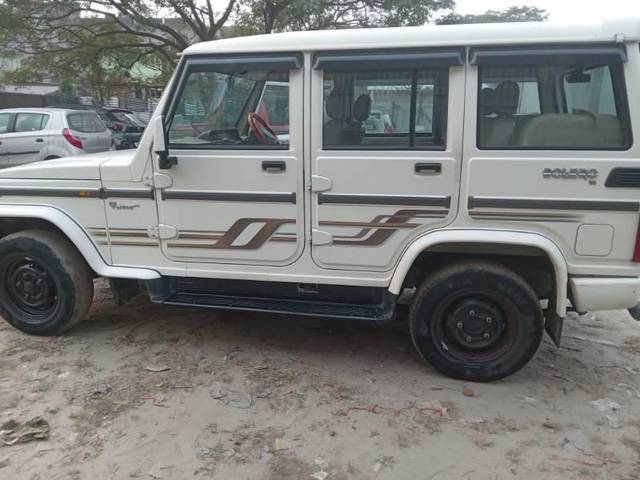 https://images10.gaadi.com/usedcar_image/4328585/original/processed_4af5c162-8464-453a-a44e-9be09f9266f2.jpg?imwidth=6402