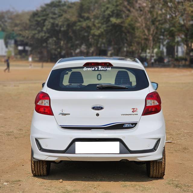 https://images10.gaadi.com/usedcar_image/4328599/original/processed_7e879085885c6ede1c00cf6d02d5855e.jpg?imwidth=6402