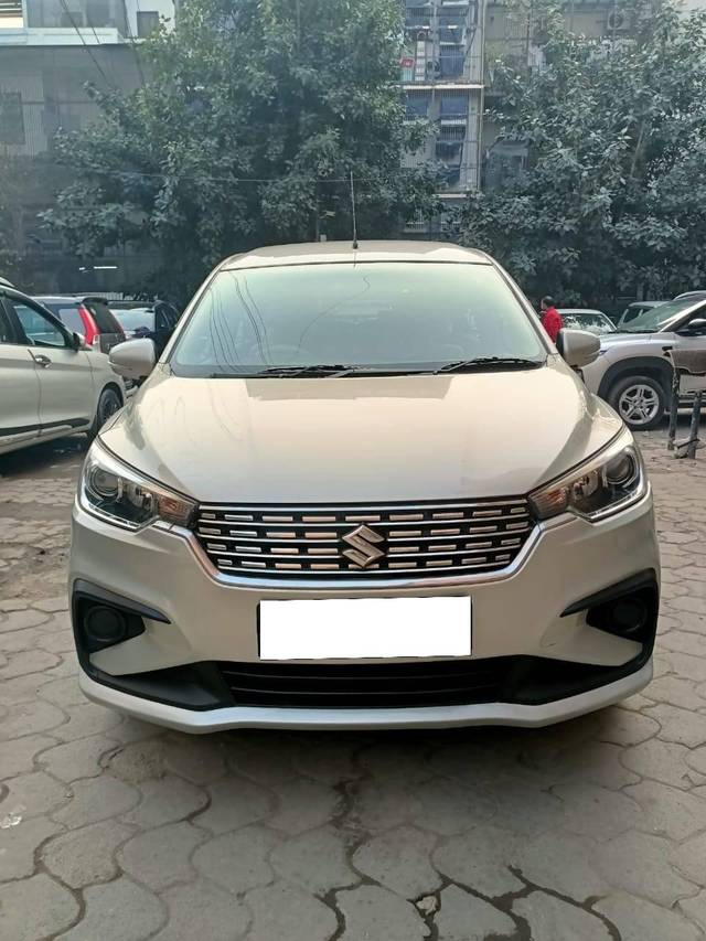 https://images10.gaadi.com/usedcar_image/4328614/original/processed_1bf03176eefcbabffaf4d4a49cc2badb.jpg?imwidth=6402