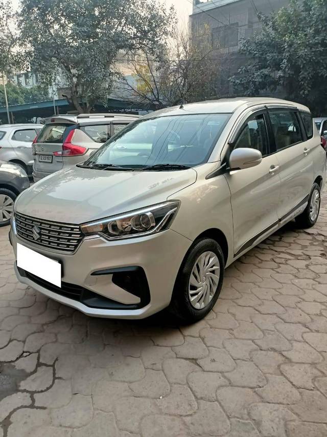 https://images10.gaadi.com/usedcar_image/4328614/original/processed_20f49182d37fade6452e8da7c019f61e.jpg?imwidth=6401