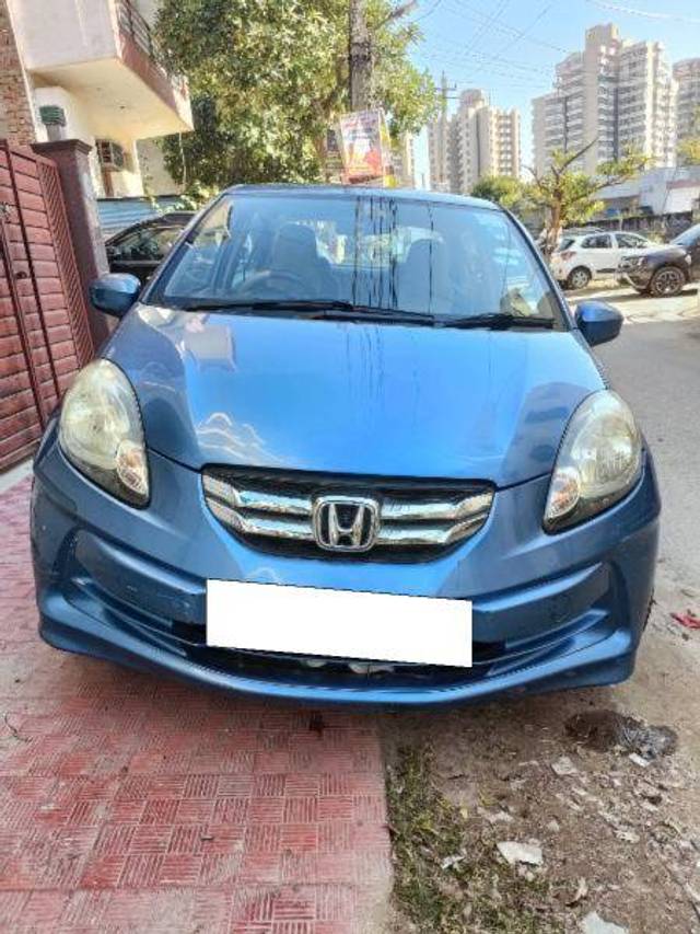 https://images10.gaadi.com/usedcar_image/4328624/original/7c6519a43125aadf3725b1d663f7477d.jpg?imwidth=6400