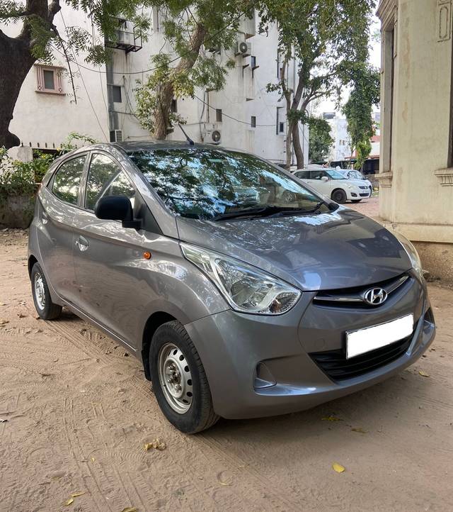 https://images10.gaadi.com/usedcar_image/4328643/original/f65ba322adfedc262314c5cd3e83d904.jpg?imwidth=6400