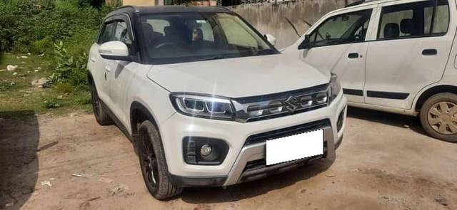 https://images10.gaadi.com/usedcar_image/4328647/original/processed_8ad75a808c5b36e40071753a7d72639f.jpg?imwidth=6400