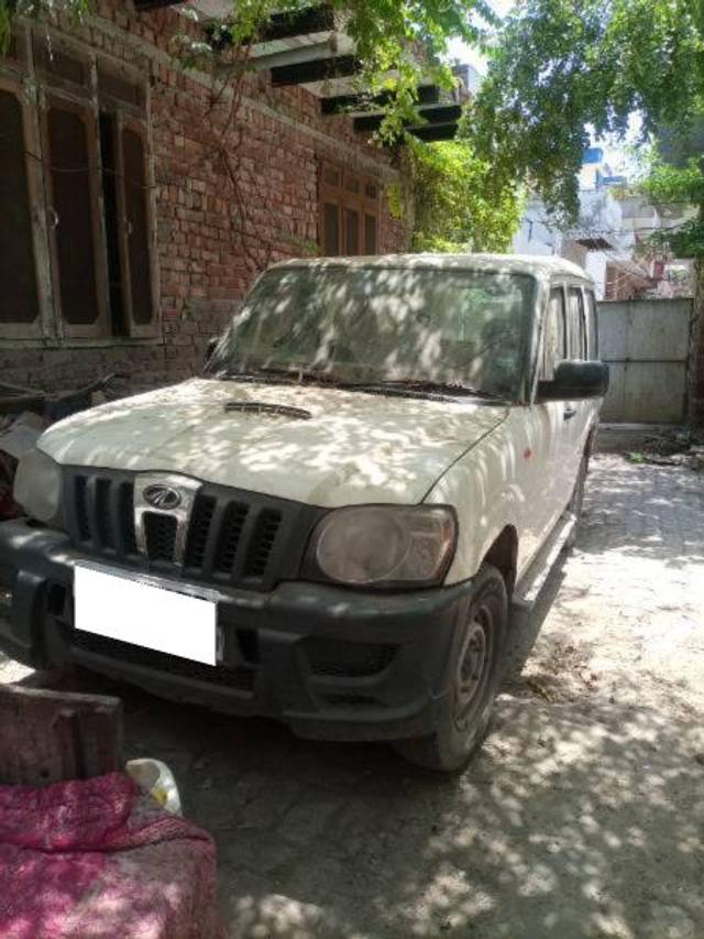 https://images10.gaadi.com/usedcar_image/4328668/original/processed_415201da-5e78-475d-914d-52b767e5666e.jpg?imwidth=6400