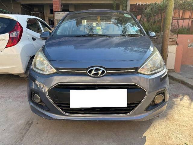 https://images10.gaadi.com/usedcar_image/4328705/original/2abd8355e8f5c67332f8f660208396f6.jpg?imwidth=6400