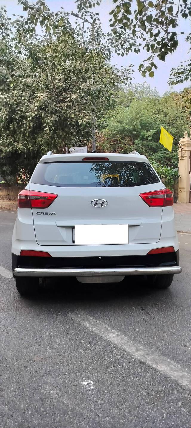 https://images10.gaadi.com/usedcar_image/4328715/original/processed_e77f6d20a5c5ec861e89b47f573391c6.jpg?imwidth=6401