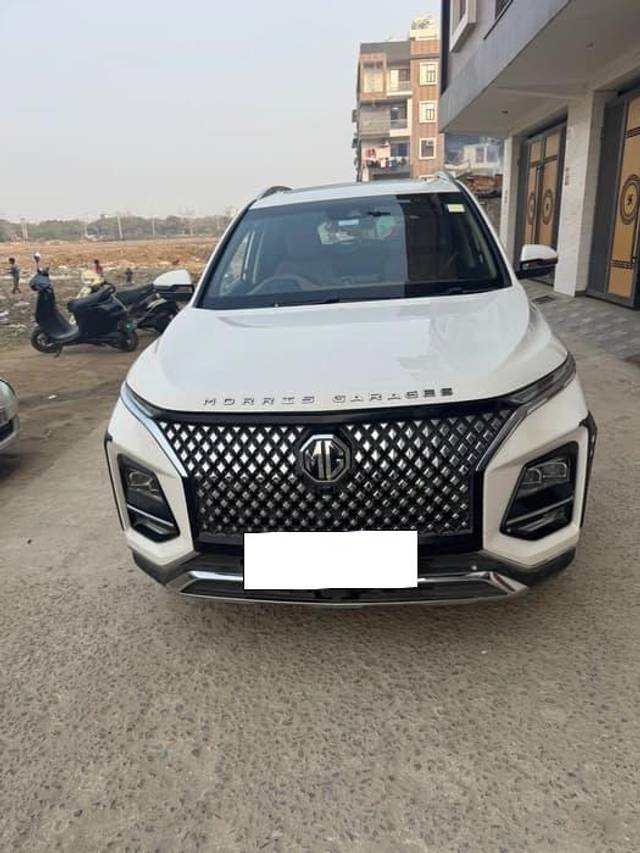 https://images10.gaadi.com/usedcar_image/4328718/original/processed_caab9559444adc2859218f095cb0fc53.jpg?imwidth=6400