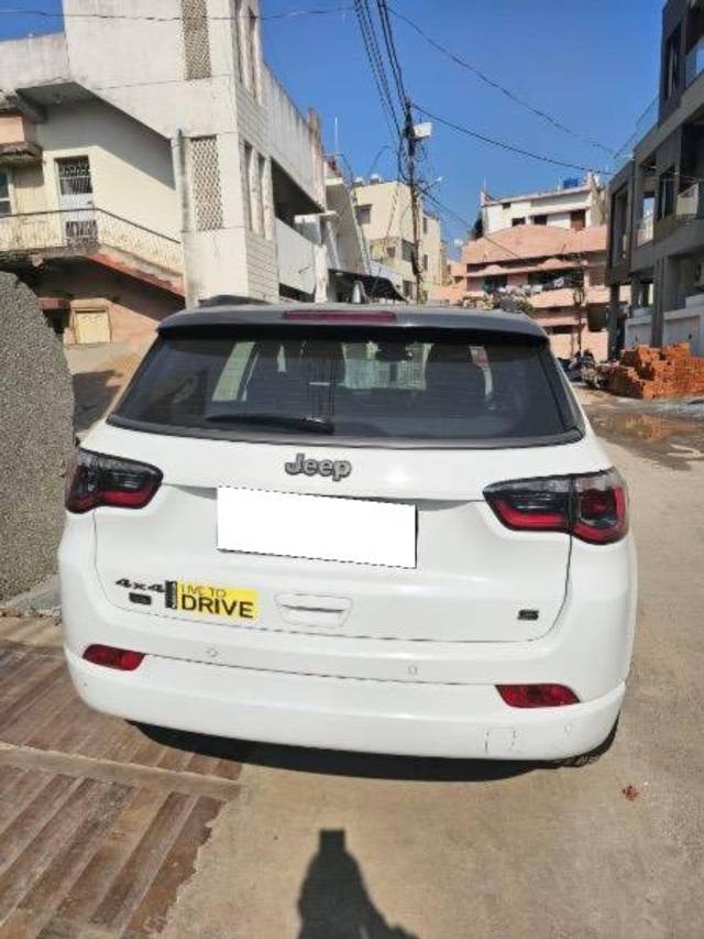 https://images10.gaadi.com/usedcar_image/4328838/original/processed_f85cb5aa-d07e-45f5-913f-8cb22f71a7f4.jpeg?imwidth=6402