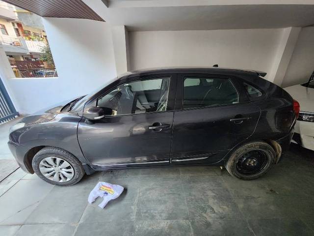 https://images10.gaadi.com/usedcar_image/4328846/original/37eb92cdde71633226af26103c28f372.jpeg?imwidth=6402