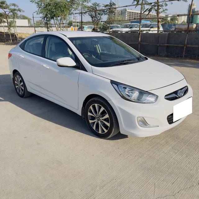 https://images10.gaadi.com/usedcar_image/4328876/original/processed_c1771bc0c92a1752ce55feb24007713c.jpg?imwidth=6400