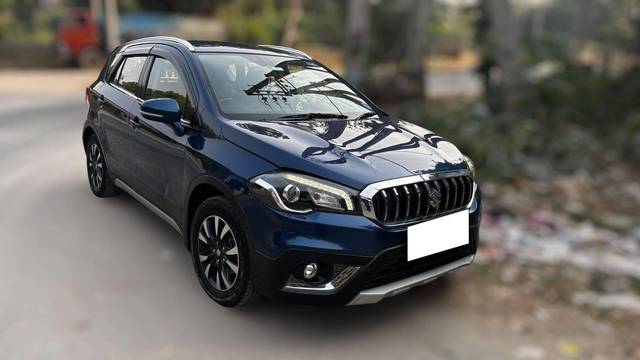 https://images10.gaadi.com/usedcar_image/4328882/original/processed_5e180eb988ad12016f7902c3aadd8790.jpg?imwidth=6400