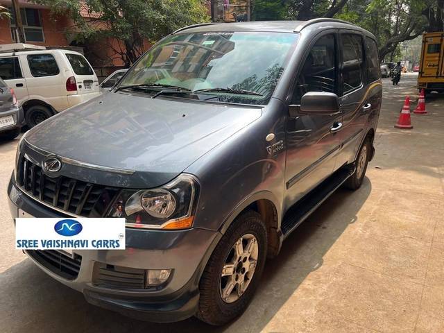 https://images10.gaadi.com/usedcar_image/4328982/original/processed_d1c5182e3941f5a8a9b86977859d41b7.jpg?imwidth=6402