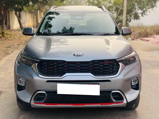 https://images10.gaadi.com/usedcar_image/4328985/original/processed_1558ac7f6fb83421685f7c1a592dd1af.jpg?imwidth=6402