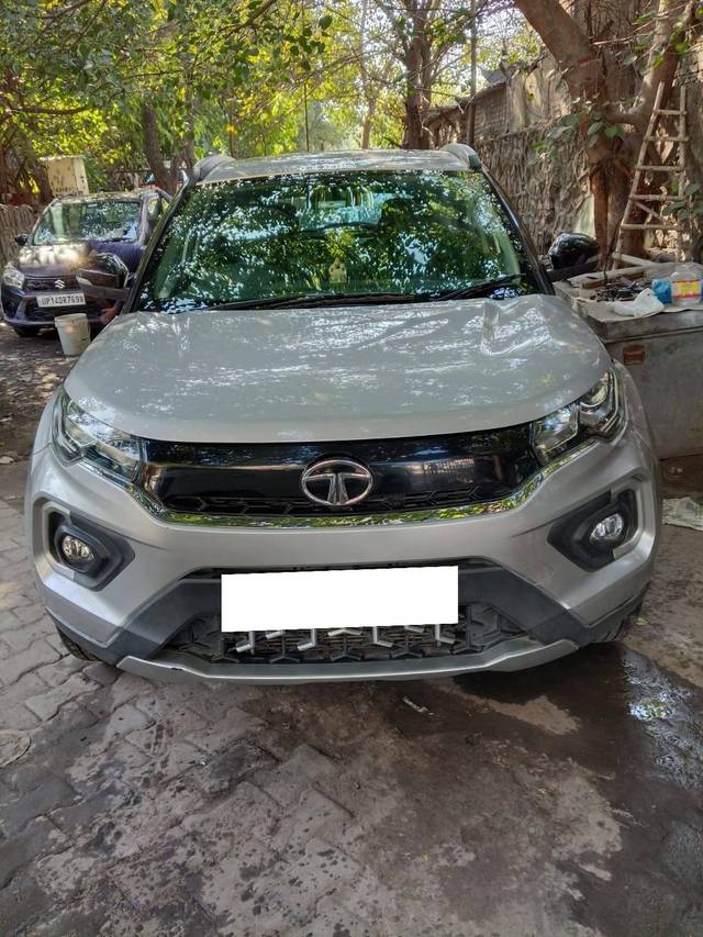 https://images10.gaadi.com/usedcar_image/4328991/original/processed_b7bca7f588c42c2e1ed56990d01b996d.jpg?imwidth=6400