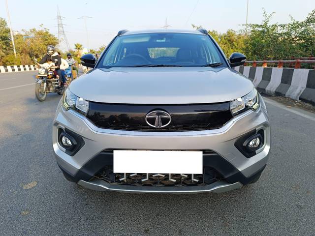 https://images10.gaadi.com/usedcar_image/4328991/original/processed_fb822f9767a6c7c8ea7230dbad6524c2.jpg?imwidth=6400