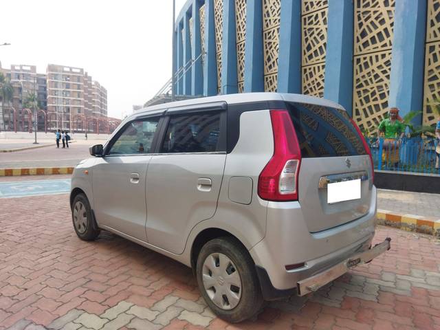 https://images10.gaadi.com/usedcar_image/4329025/original/processed_ca379cfcc3c2a77ab4a55e11a920058b.jpg?imwidth=6402