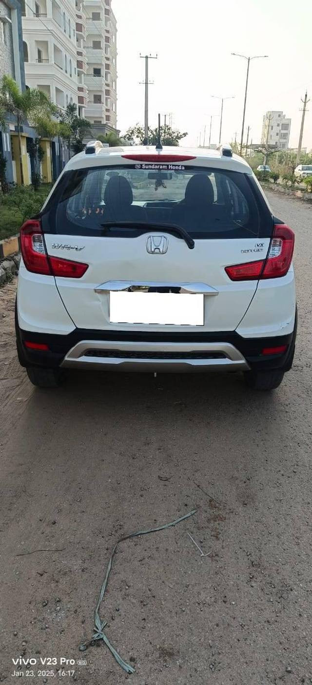 https://images10.gaadi.com/usedcar_image/4329028/original/processed_677ee29a5cd8ab24347fbb713ae52abf.jpg?imwidth=6401