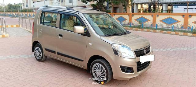 https://images10.gaadi.com/usedcar_image/4329043/original/processed_96a20140afe597757bff54562c77e033.jpg?imwidth=6400