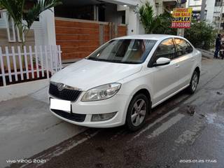 Skoda Rapid 2014-2016 Skoda Rapid 1.5 TDI Style Plus