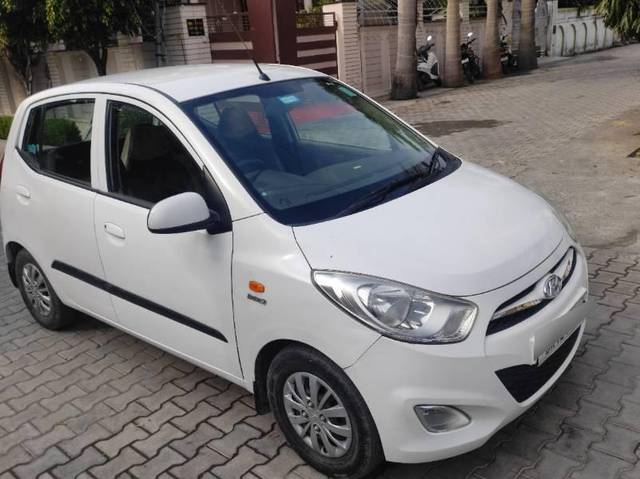 https://images10.gaadi.com/usedcar_image/4329074/original/processed_4695b607-76f9-41cb-a1a1-42725d4f76fa.jpg?imwidth=6400