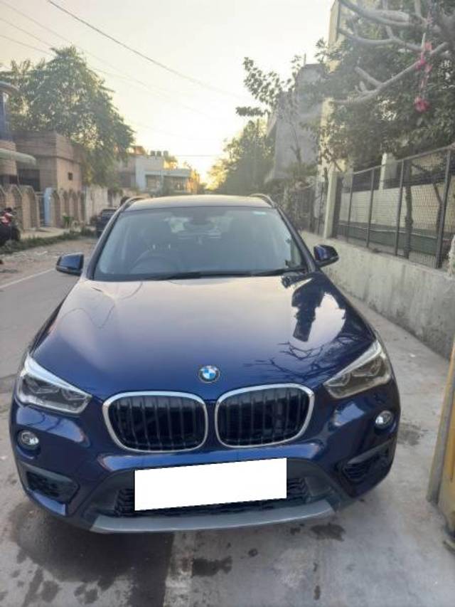 https://images10.gaadi.com/usedcar_image/4329205/original/processed_9679990d-7406-44d1-8233-b88871354b4d.jpg?imwidth=6401