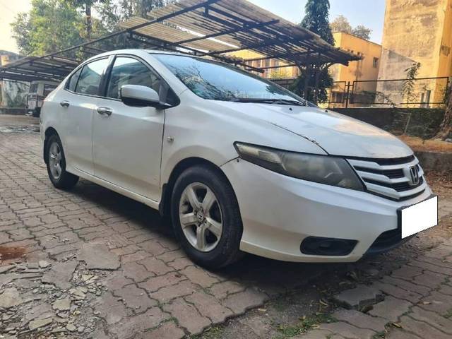 https://images10.gaadi.com/usedcar_image/4329263/original/processed_6e535a62-e98d-40a7-b501-f23160865cf1.jpg?imwidth=6400