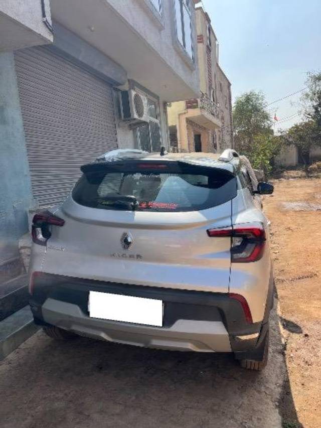 https://images10.gaadi.com/usedcar_image/4329283/original/processed_f7e7c798-0cb0-4814-aa9d-2cd0e75fccf8.jpeg?imwidth=6401