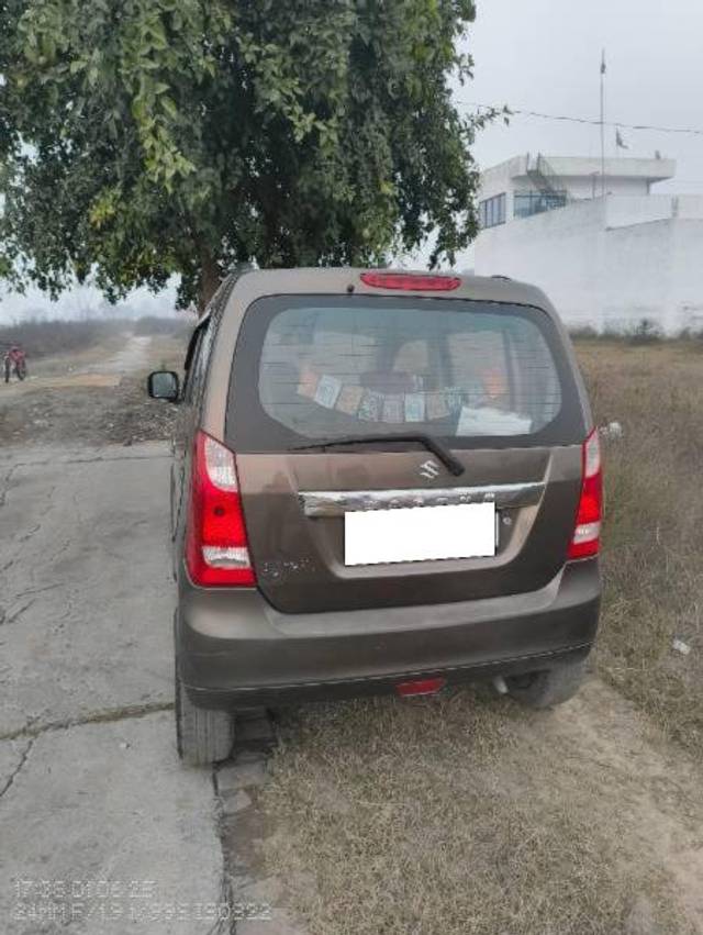 https://images10.gaadi.com/usedcar_image/4329403/original/processed_2d782994-8088-4066-bcfb-c672f4356e54.jpg?imwidth=6401