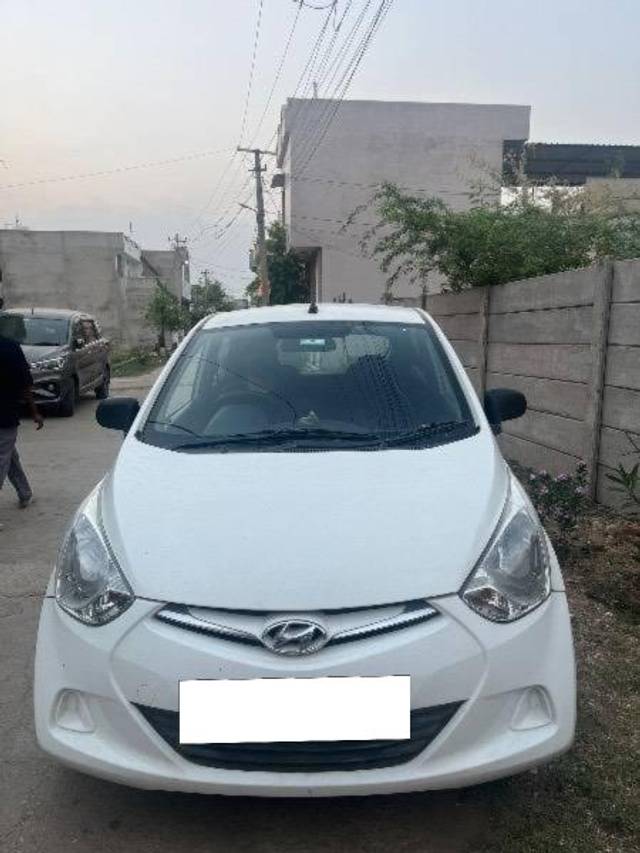 https://images10.gaadi.com/usedcar_image/4329499/original/processed_505e43ba-7086-40f7-9b3d-76b6bdcb6c9b.jpeg?imwidth=6400