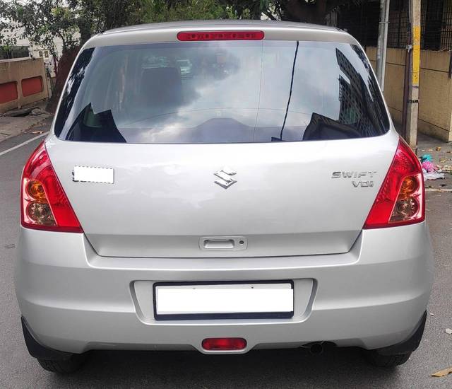 https://images10.gaadi.com/usedcar_image/4329551/original/processed_bd478eca009ffe32e55f0a21fb3009d8.jpg?imwidth=6402