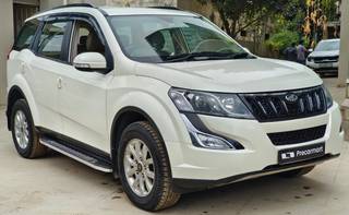 Mahindra XUV500 Mahindra XUV500 AT W8 FWD