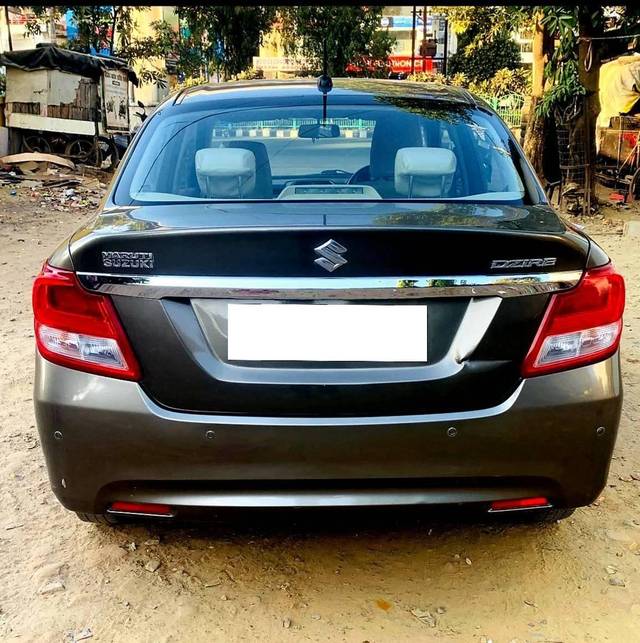 https://images10.gaadi.com/usedcar_image/4329621/original/processed_processed_56633883e71aa790c3f2a8d4f0d0da5e.jpg?imwidth=6401