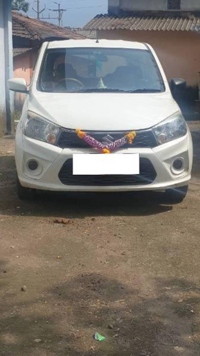 https://images10.gaadi.com/usedcar_image/4329632/original/processed_45c2828e-caa5-4b47-b957-e9fbede2c420.jpg?imwidth=6402