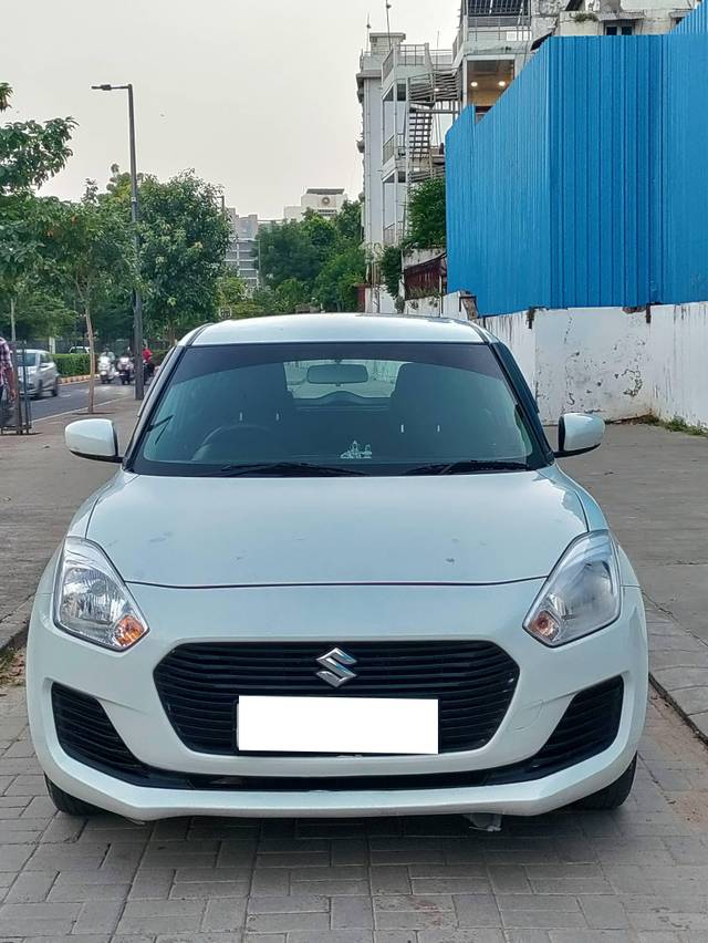 https://images10.gaadi.com/usedcar_image/4329724/original/processed_e5258029aacee05045c922cccd676f06.jpg?imwidth=6400