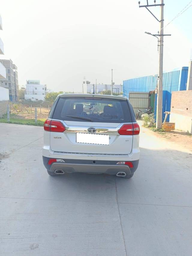 https://images10.gaadi.com/usedcar_image/4329773/original/processed_58b85746fa274aaa914331bada4ff813.jpg?imwidth=6402