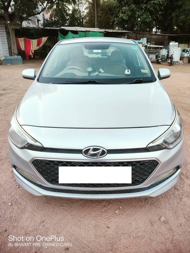 https://images10.gaadi.com/usedcar_image/4329782/original/processed_6900a2665fb170d1546b909fe88e4e14.jpg?imwidth=6400