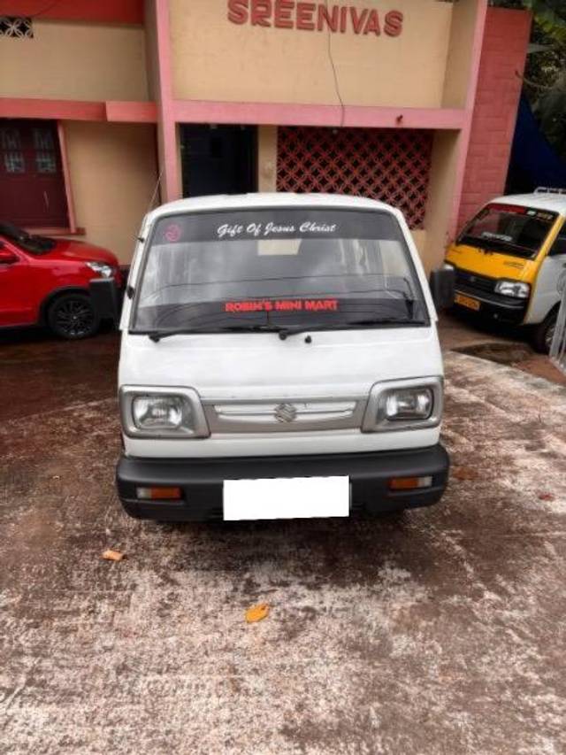 https://images10.gaadi.com/usedcar_image/4329787/original/processed_d6dfc588-9556-4af5-9ea2-328a31ed713a.jpg?imwidth=6400